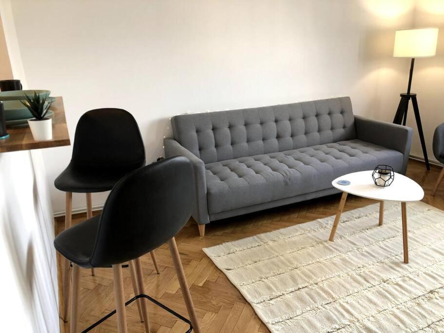 Lovely Studio Bukarest Exteriör bild